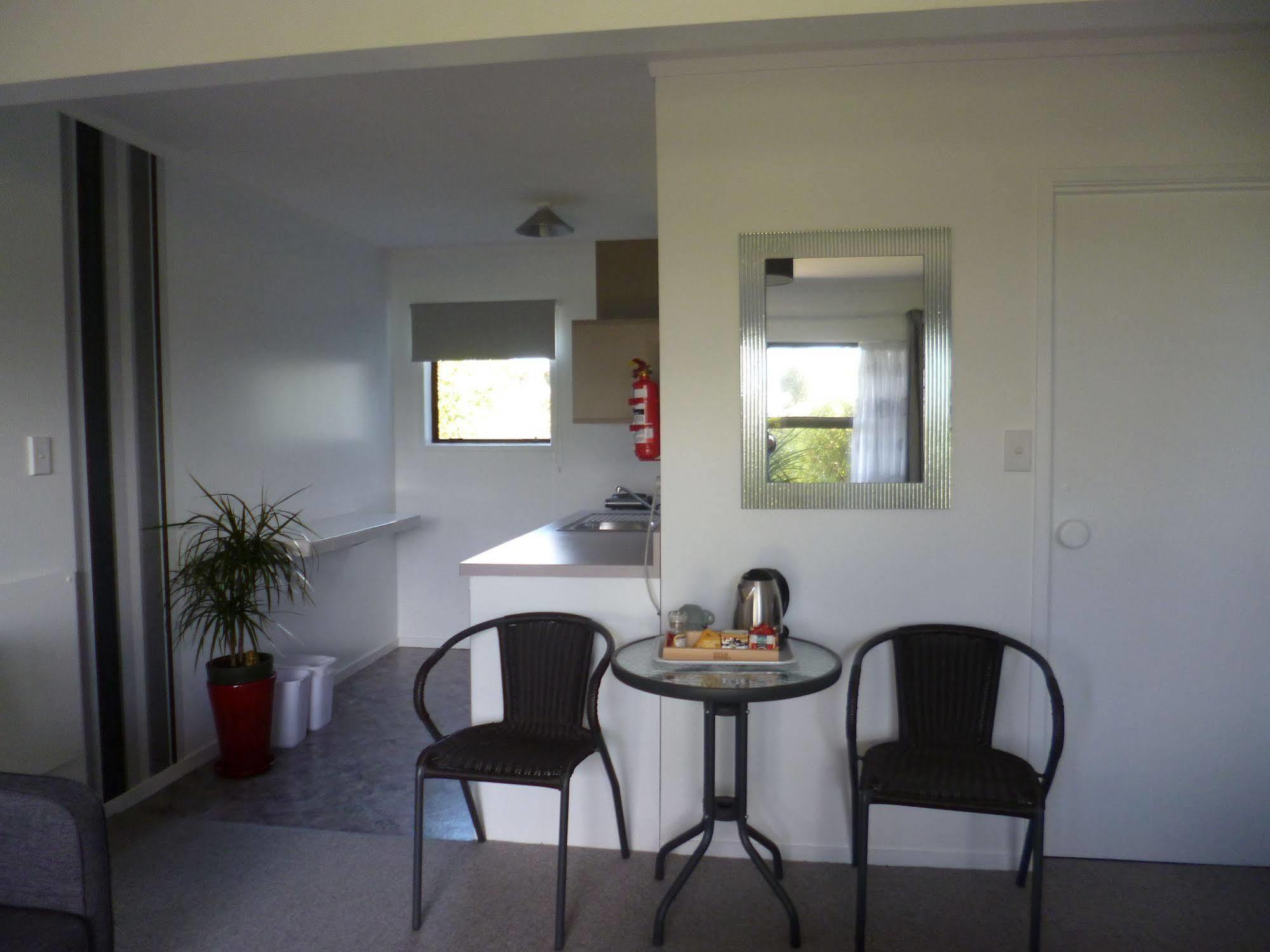 Opua Boutique Seaview Motel Екстериор снимка