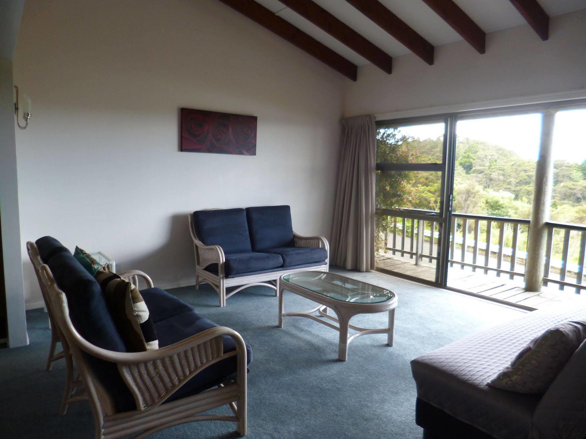 Opua Boutique Seaview Motel Екстериор снимка