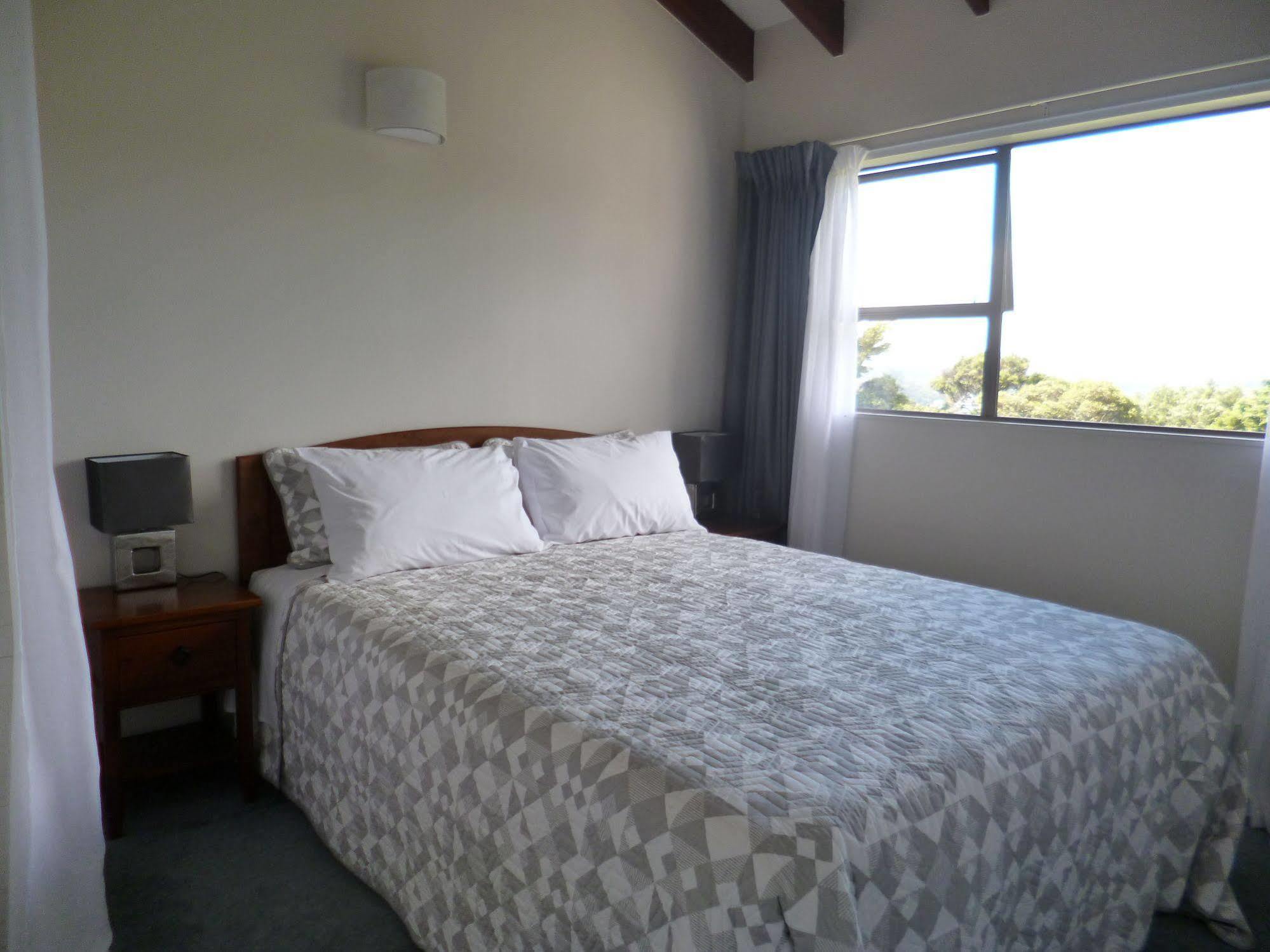 Opua Boutique Seaview Motel Екстериор снимка